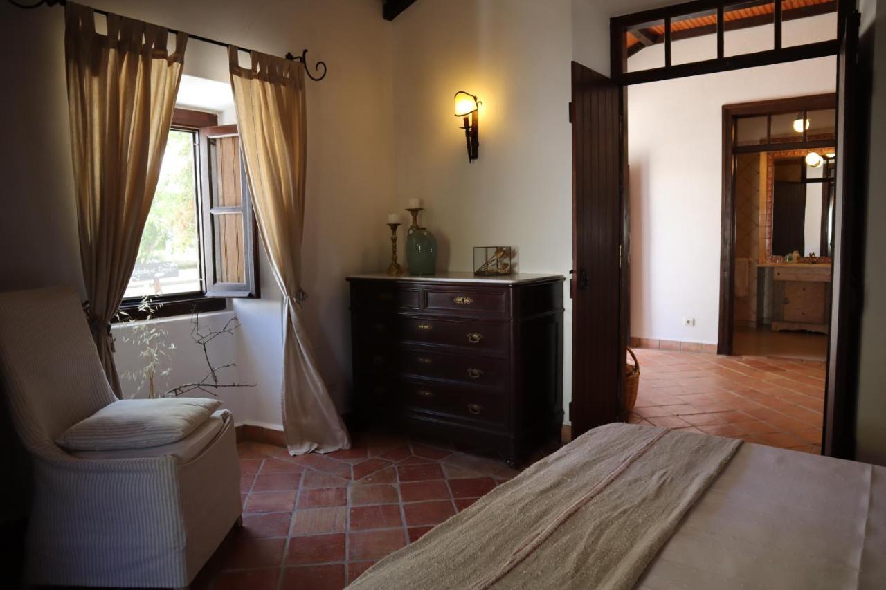 Os Agostos Bed & Breakfast Екстериор снимка