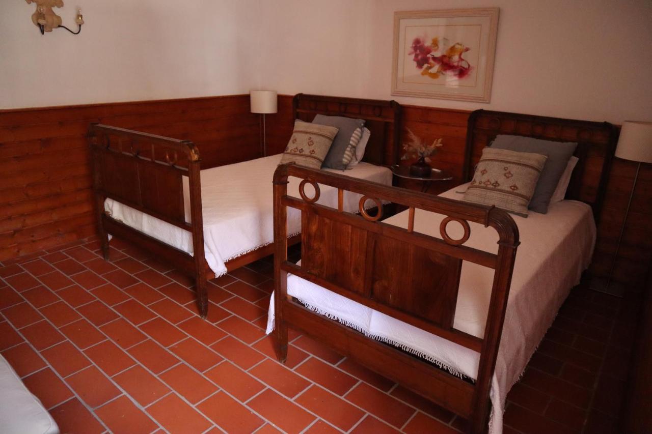 Os Agostos Bed & Breakfast Екстериор снимка