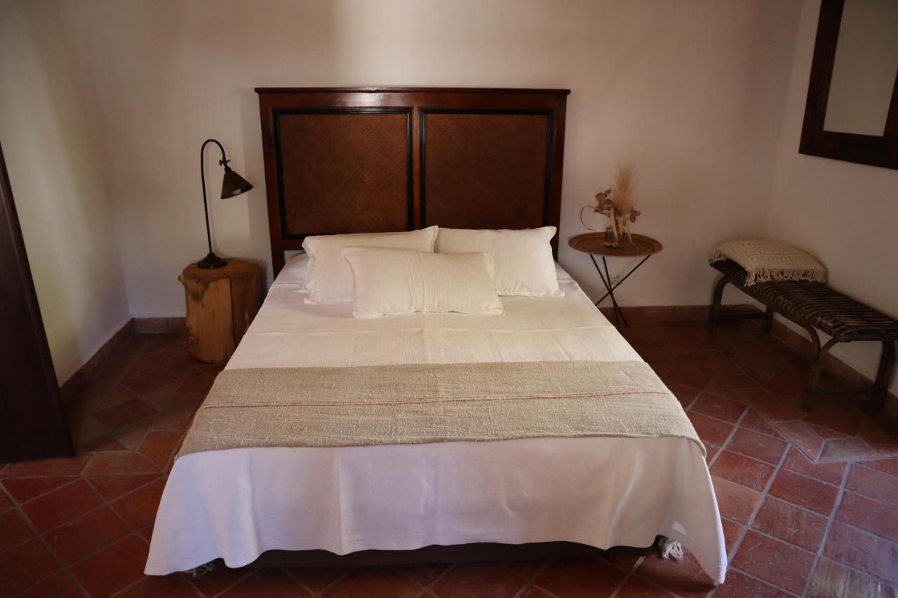 Os Agostos Bed & Breakfast Екстериор снимка