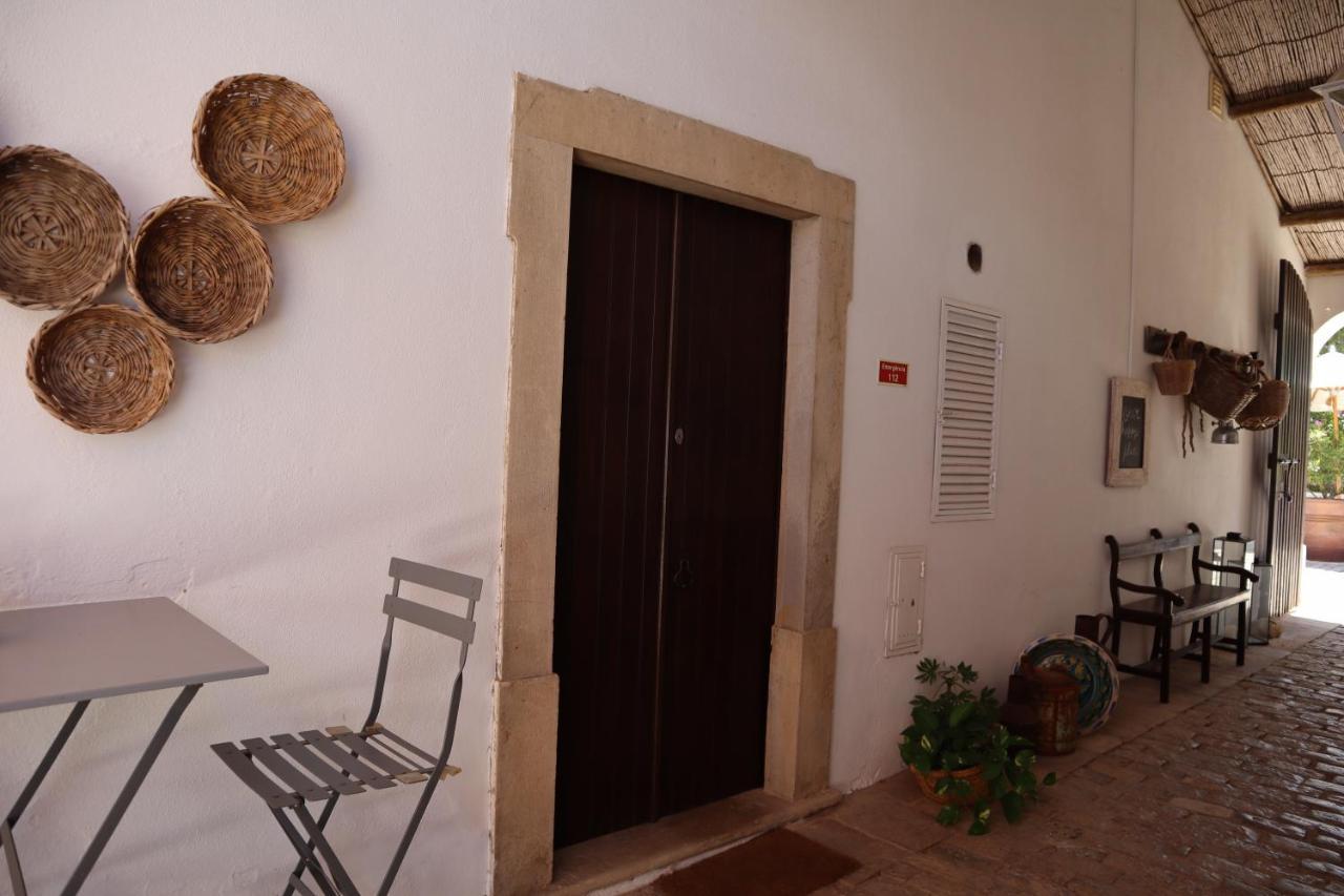 Os Agostos Bed & Breakfast Екстериор снимка