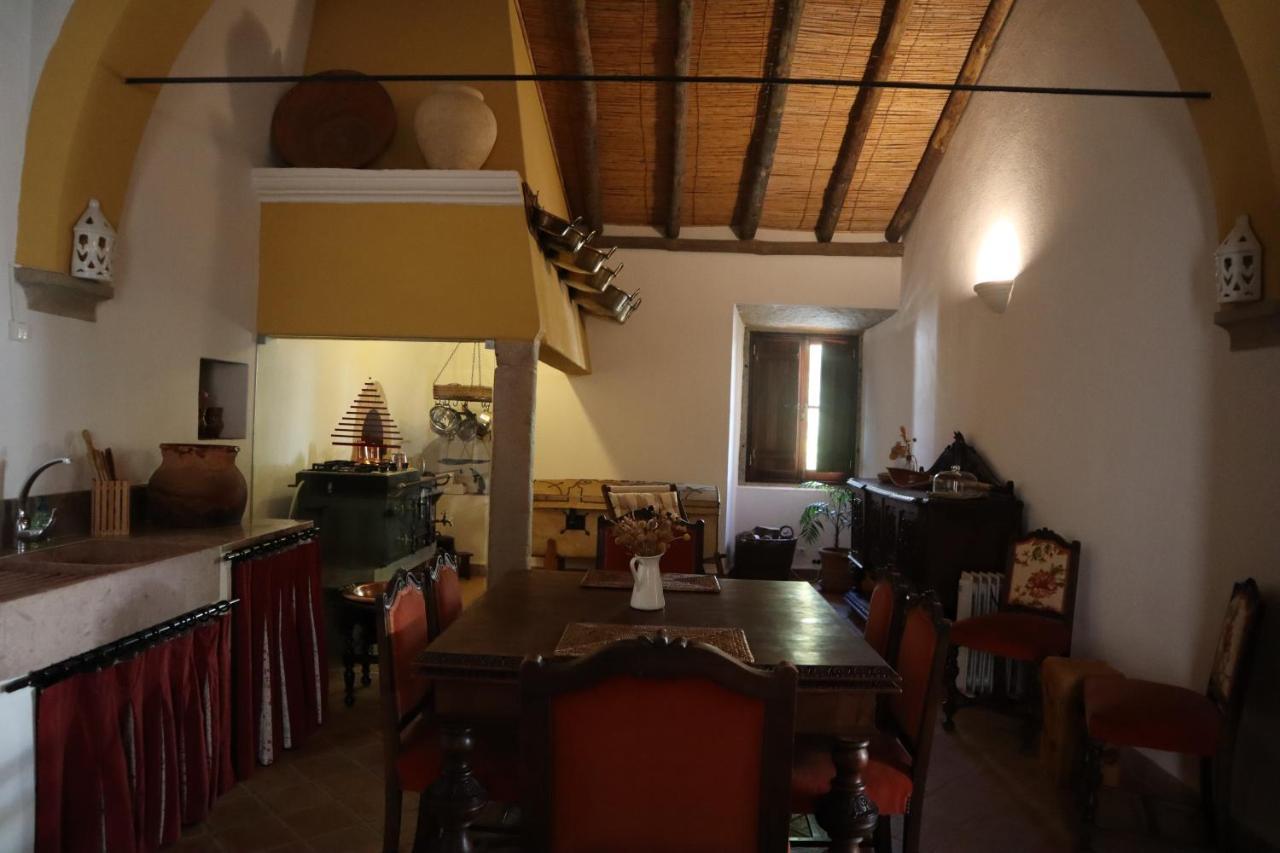 Os Agostos Bed & Breakfast Екстериор снимка